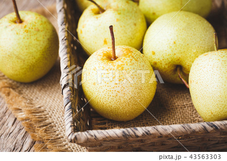 Fresh Asian pears Fresh Asian pears 43563303