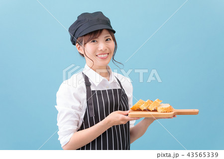 カフェ ベーカリー スタッフ 店員 カフェ ベーカリー スタッフ 店員 43565339