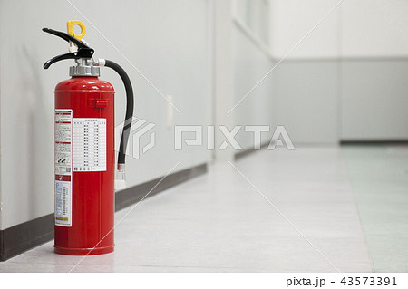 消化器 防火 消防 安全 教室 安心 防災 防火設備 廊下 設置 消化器 防火 消防 安全 教室 安心 防災 防火設備 廊下 設置 43573391