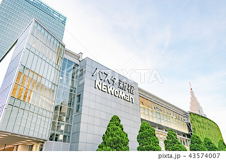 新宿駅南口　バスタ新宿 43574007