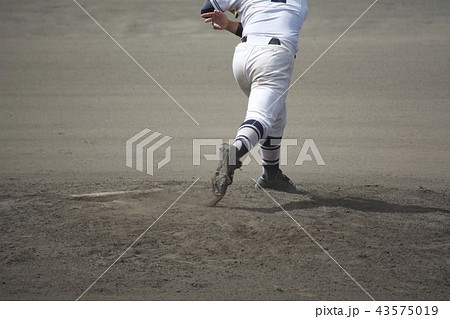 高校野球 牽制球 43575019