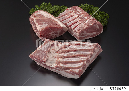 豚のブロック肉の集合 43576079
