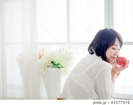 女子 女性 メス 43577978