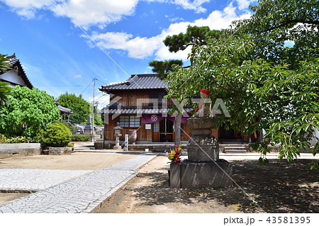 尾道・宝土寺の境内とお地蔵様 43581395