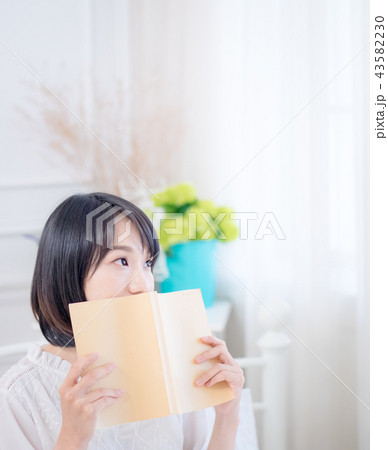 女子 女性 メス 43582230