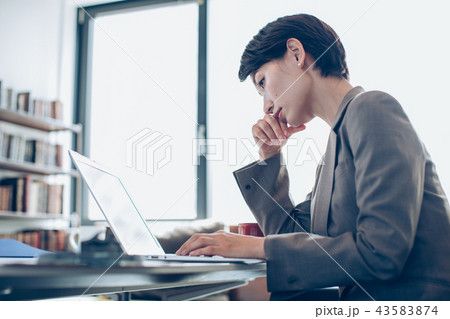 ビジネスイメージ 43583874