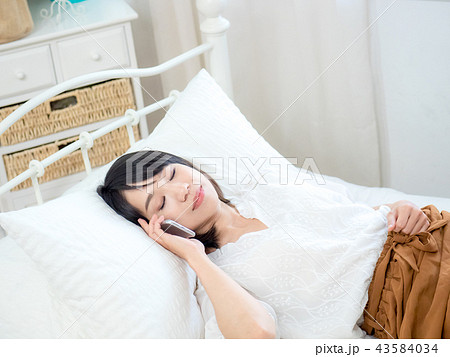 女子 女性 メス 43584034