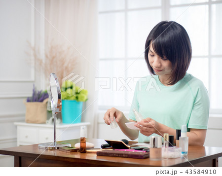 台湾 ライフスタイル 女子 43584910