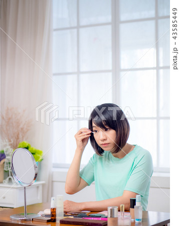 女子 女性 メス 43585449