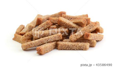 Rye croutons isolated 43586490