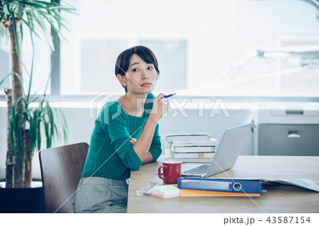 ビジネスシーン 43587154