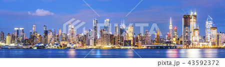 new york city skyline at night new york city skyline at night 43592372