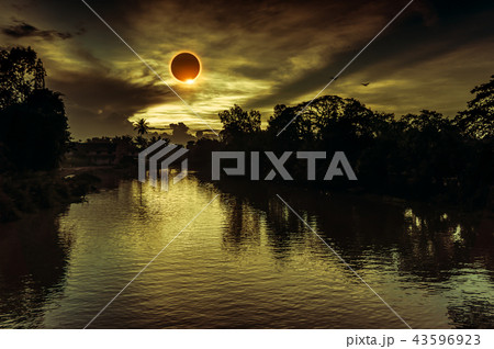 Scientific natural phenomenon. Total solar eclipse Scientific natural phenomenon. Total solar eclipse 43596923