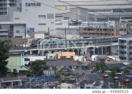 京浜東北線・根岸線(新杉田駅付近の風景) 京浜東北線・根岸線(新杉田駅付近の風景) 43600523