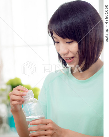 台湾 ライフスタイル 女子 43601060