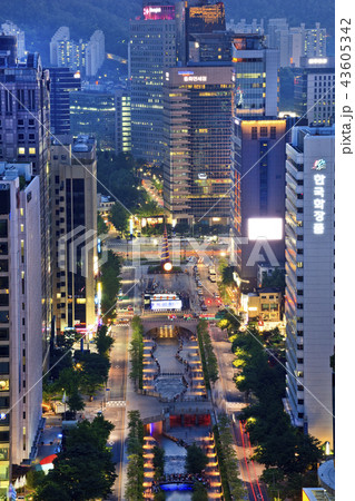 夜景 清渓川 ソウル 43605342