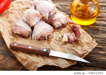 chicken legs on the table 43612341