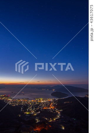 星の消える頃 瀬戸内の夜明けの景色 星の消える頃 瀬戸内の夜明けの景色 43617075