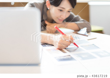 ビジネスシーン 43617219