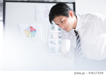 ビジネスシーン 43617509