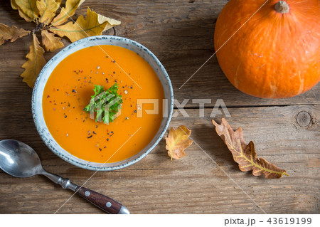 Pumpkin soup 43619199