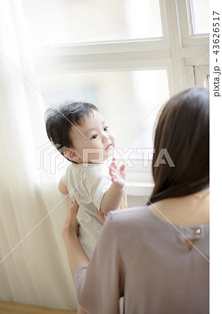 赤ちゃん ママ 母 43626517