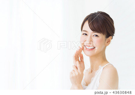 ビューティー　女性 43630848