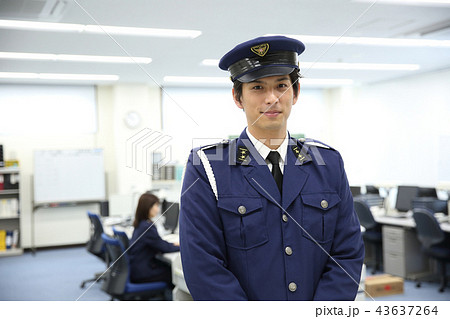 警察官 43637264