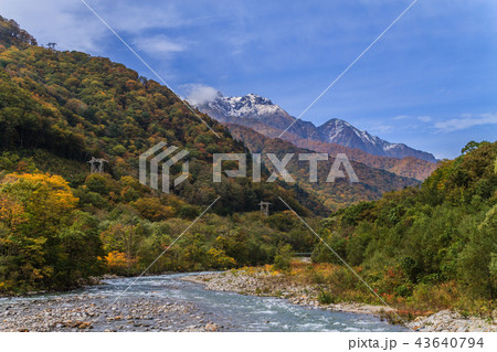 秋の湯檜曽川の風景 43640794