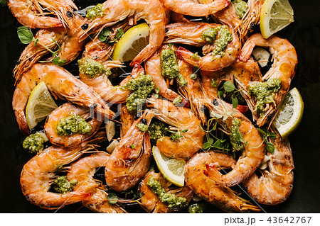 Roasted grilled shrimps on pan 43642767