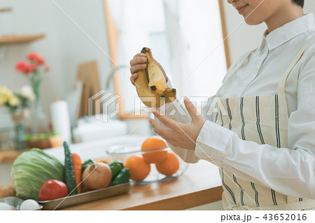 Housework Housework 43652016