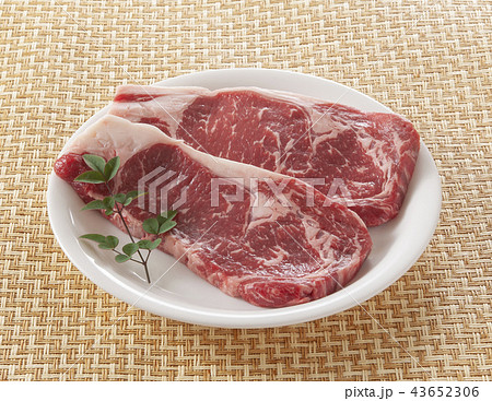 サーロインステーキ 43652306