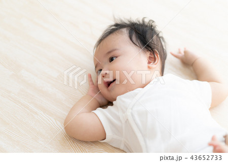 赤ちゃん 43652733