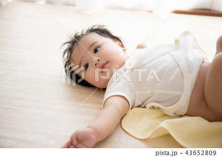 赤ちゃん 43652809