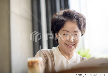 女性 女 女の子 43653584