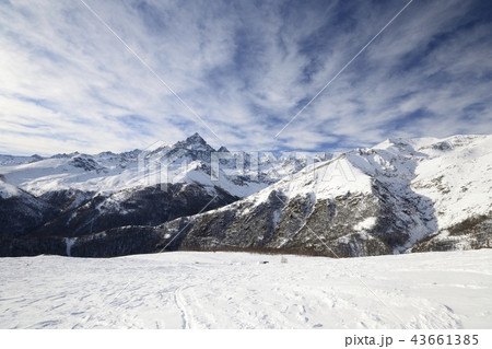 Majestic winter view of Mount Viso 43661385