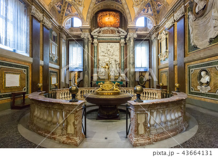 Interior of Basilica Santa Maria Maggiore in Rome 43664131