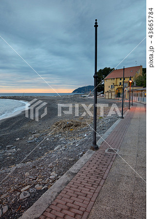 Coastline at dusk 43665784