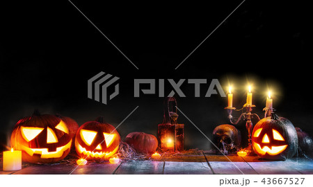 Scary horror background with halloween pumpkins 43667527