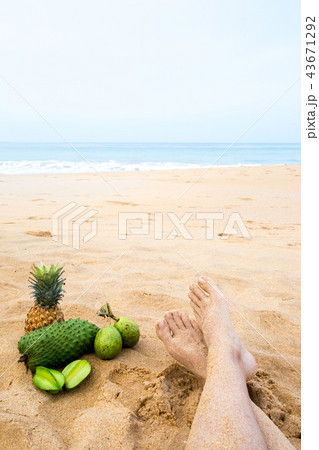 my legs rest 43671292