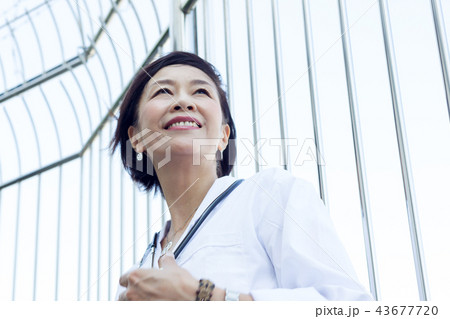 50代 女医 看護婦  43677720