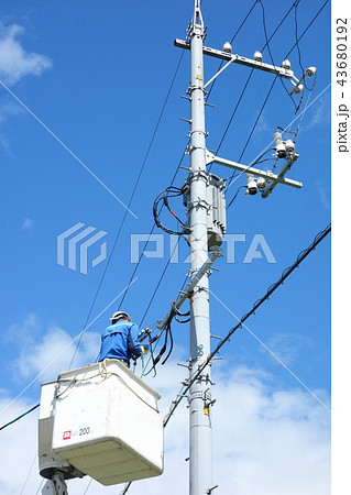 電柱電気工事　作業員 43680192