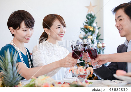 クリスマスパーティー クリスマスパーティー 43682359