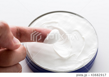 クリーム クリーム 43682917