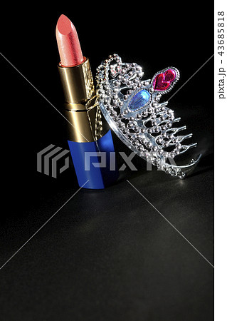ティアラと口紅 ティアラと口紅 43685818