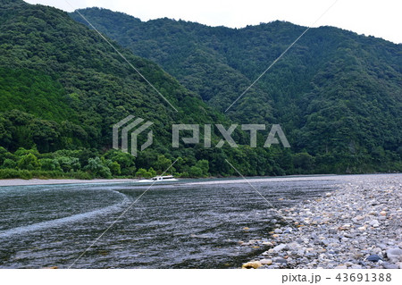 熊野川 ( 新宮川 ) 北山川合流域 瀞峡めぐりウォータージェット船 ( 和歌山県 新宮市 熊野川町 熊野川 ( 新宮川 ) 北山川合流域 瀞峡めぐりウォータージェット船 ( 和歌山県 新宮市 熊野川町 43691388