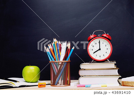 Stationery Supplies and accessories 43691410