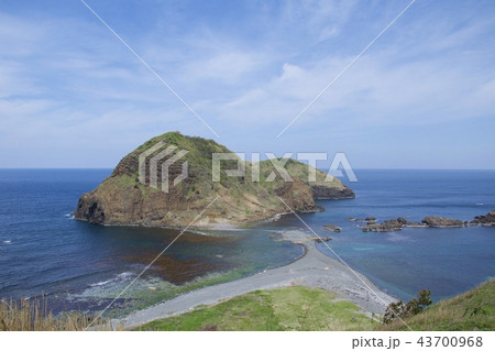 新潟県佐渡市の二ツ亀(ゴールデンウィーク) 新潟県佐渡市の二ツ亀(ゴールデンウィーク) 43700968