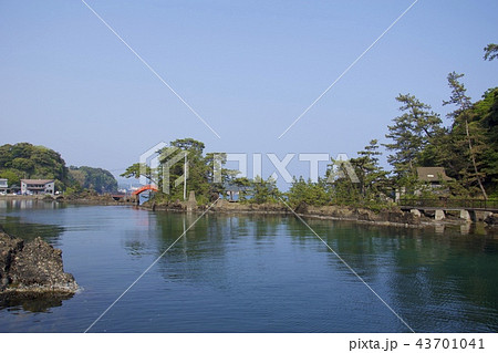 新潟県佐渡市の矢島 経島 ゴールデンウィーク の写真素材