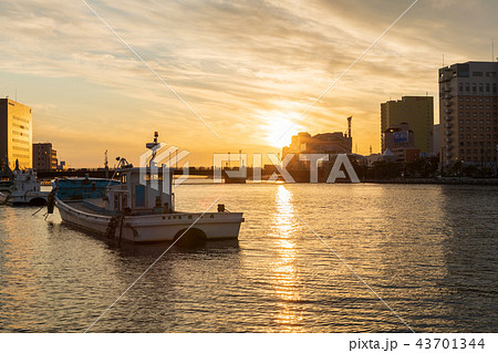 釧路の夕日 43701344